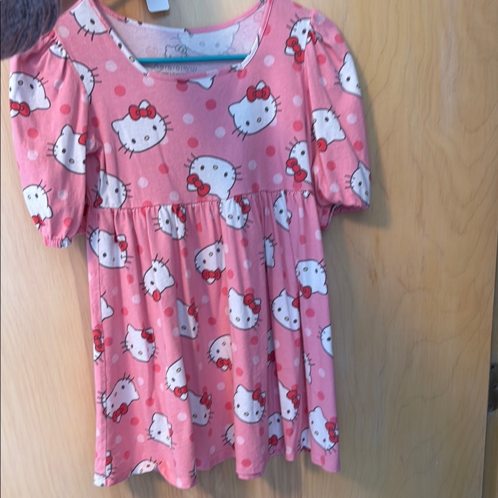Hello Kitty Pink Short Sleeve Tee with Cartoon Print